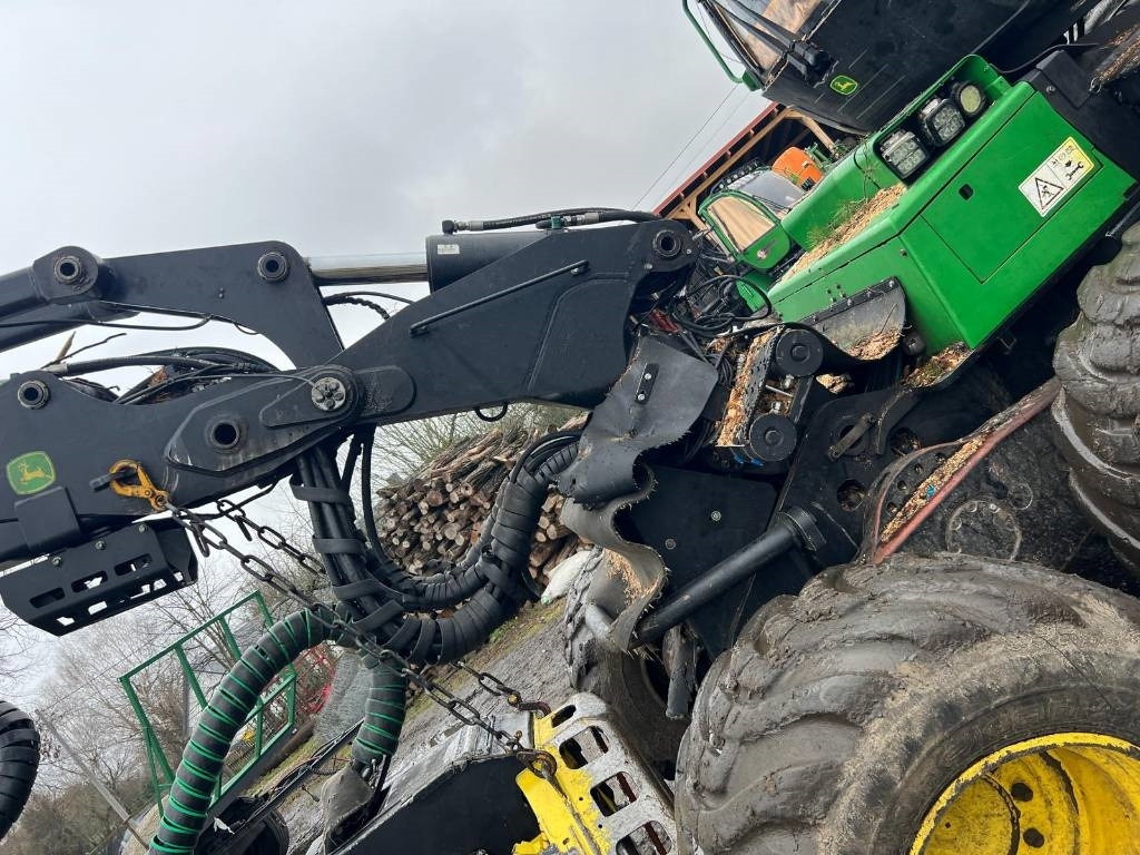 Харвестер John Deere 1170 E: фото 10 Харвестер John Deere 1170 E: фото 10