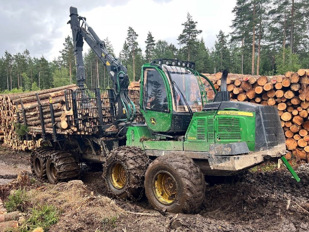 John Deere 1510 G - Форвардер: фото 1 John Deere 1510 G - Форвардер: фото 1