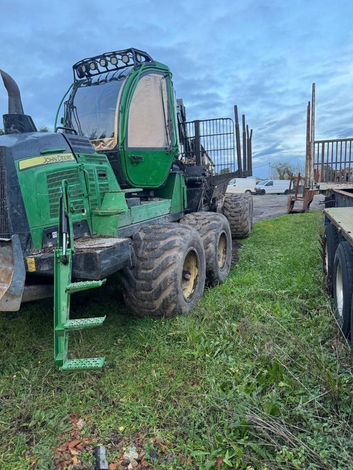John Deere 1510G - Форвардер: фото 4 John Deere 1510G - Форвардер: фото 4