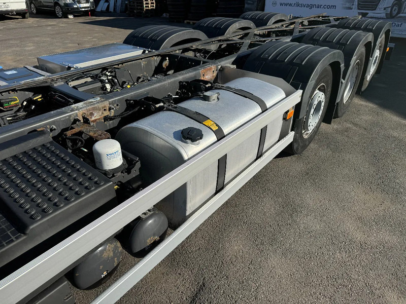 Volvo FH 540 8x2*4, Chassi (former Tank-truck), ADR, 2018 - Грузовик-шасси: фото 4 Volvo FH 540 8x2*4, Chassi (former Tank-truck), ADR, 2018 - Грузовик-шасси: фото 4