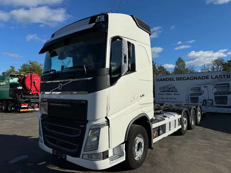 Volvo FH 540 8x2*4, Chassi (former Tank-truck), ADR, 2018 - Грузовик-шасси: фото 3 Volvo FH 540 8x2*4, Chassi (former Tank-truck), ADR, 2018 - Грузовик-шасси: фото 3