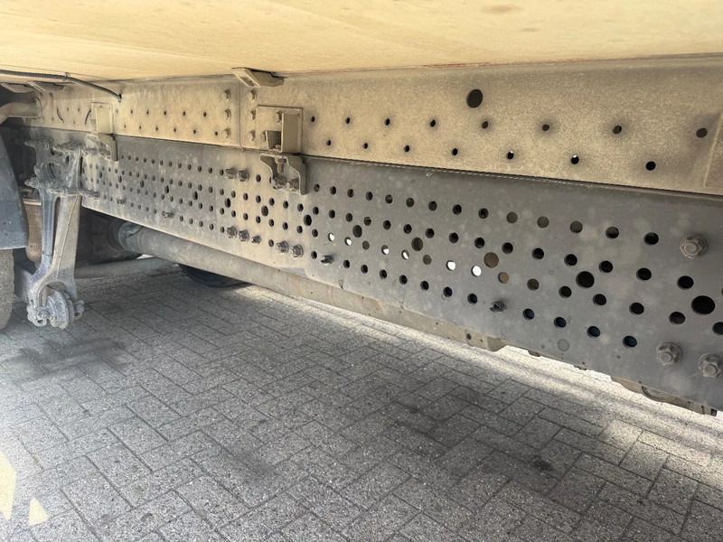 Mercedes-Benz Antos 1827 **BLUETEC 6-FRENCH TRUCK-8,70L BOX** - Рефрижератор: фото 5 Mercedes-Benz Antos 1827 **BLUETEC 6-FRENCH TRUCK-8,70L BOX** - Рефрижератор: фото 5