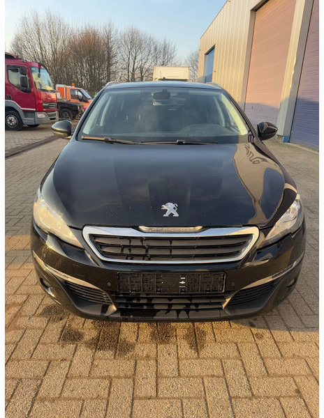 Peugeot 308 **EURO 6-88KW** - Легковой автомобиль: фото 3 Peugeot 308 **EURO 6-88KW** - Легковой автомобиль: фото 3