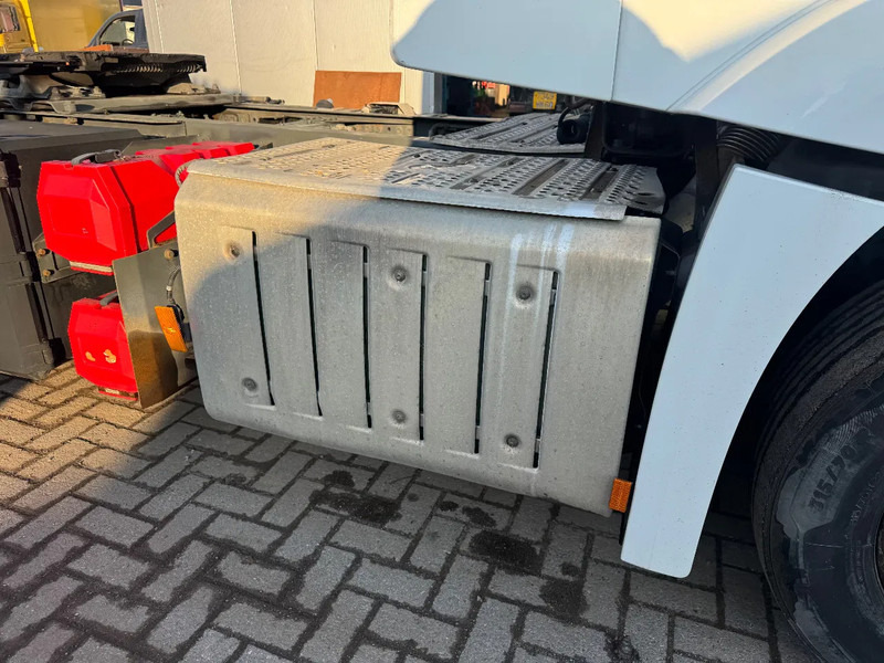 Mercedes-Benz Actros 1843 **BLUETEC 6-LOW MILEAGE-FRENCH TRUCK** - Тягач: фото 4 Mercedes-Benz Actros 1843 **BLUETEC 6-LOW MILEAGE-FRENCH TRUCK** - Тягач: фото 4