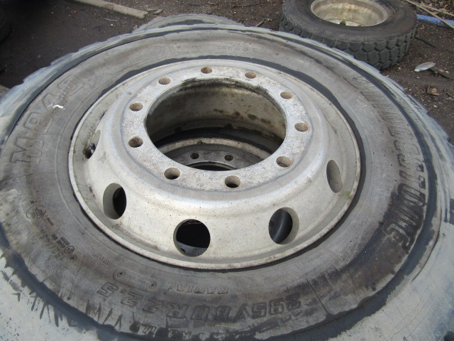 295/80/22.5 ‘ALCOA’ (6) BUDGET TRACK GRIT TYRES ONLY 4 TYRES GOOD - Шина для Грузовиков: фото 5 295/80/22.5 ‘ALCOA’ (6) BUDGET TRACK GRIT TYRES ONLY 4 TYRES GOOD - Шина для Грузовиков: фото 5