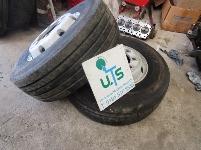 ALCOA ALLOYS (2) 285/70/19.5 STEER DUNLOP 2012 10/12MM TREAD 30MM HOLES - Шина для Грузовиков: фото 3 ALCOA ALLOYS (2) 285/70/19.5 STEER DUNLOP 2012 10/12MM TREAD 30MM HOLES - Шина для Грузовиков: фото 3