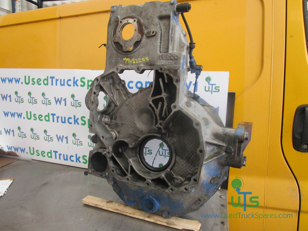 IVECO CURSOR 8 FLYWHEEL BELLHOUSING P/NO 99482255 - Маховик для Грузовиков: фото 1 IVECO CURSOR 8 FLYWHEEL BELLHOUSING P/NO 99482255 - Маховик для Грузовиков: фото 1