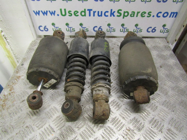 MAN TGS 440 TRACTOR UNIT (SET OF 4) CABSHOCKS P/NO 81.41722.6068 / 6073 - Кабина и интерьер для Грузовиков: фото 1 MAN TGS 440 TRACTOR UNIT (SET OF 4) CABSHOCKS P/NO 81.41722.6068 / 6073 - Кабина и интерьер для Грузовиков: фото 1