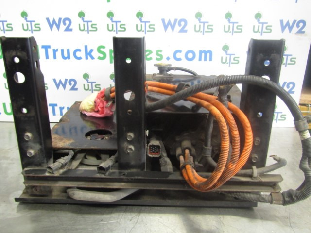 MITSUBISHI FUSO HYBRID POWER CHARGER UNIT - Электрическая система для Грузовиков: фото 2 MITSUBISHI FUSO HYBRID POWER CHARGER UNIT - Электрическая система для Грузовиков: фото 2