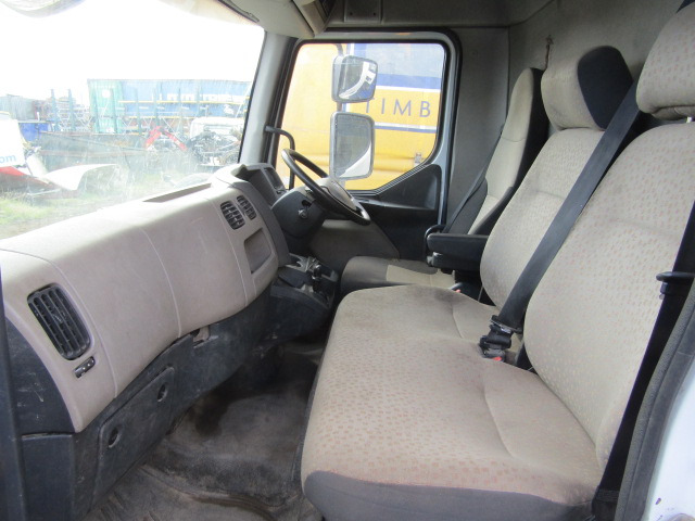 RENAULT MIDLUM DXI 7.5T CAB (2013) - Кабина для Грузовиков: фото 3 RENAULT MIDLUM DXI 7.5T CAB (2013) - Кабина для Грузовиков: фото 3