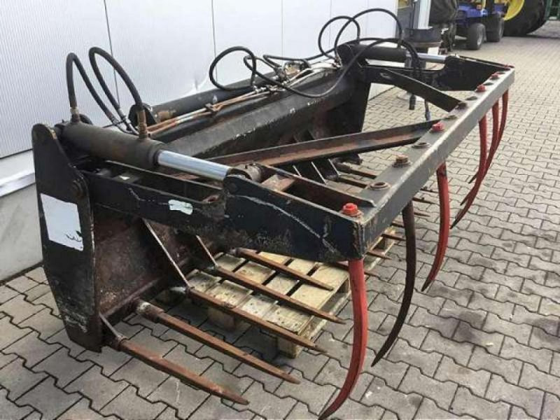 Bressel SZ 25 - Фронтальный погрузчик для трактора: фото 4 Bressel SZ 25 - Фронтальный погрузчик для трактора: фото 4