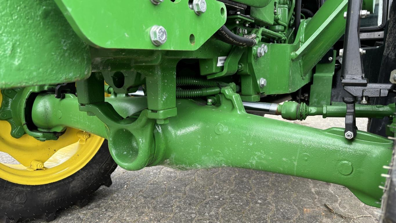 Трактор John Deere 5075E STUFE V: фото 30
