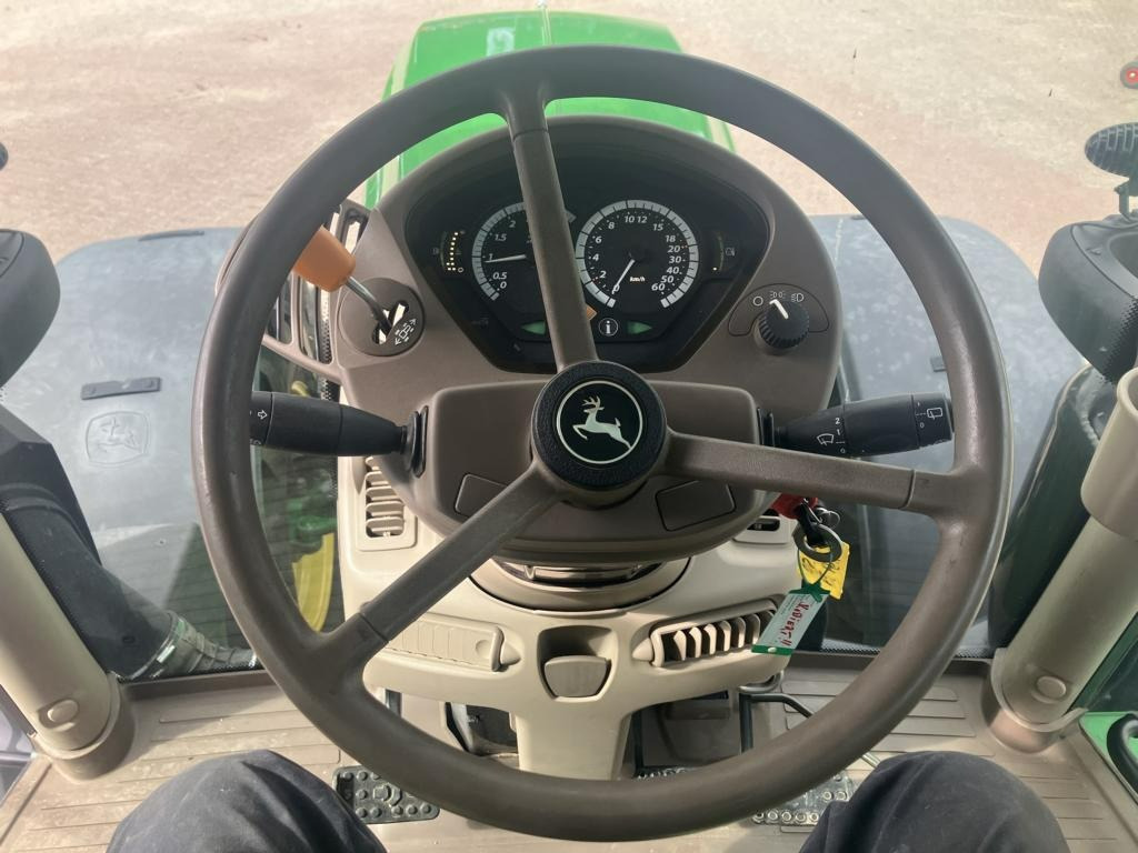 Трактор John Deere 6250R: фото 13