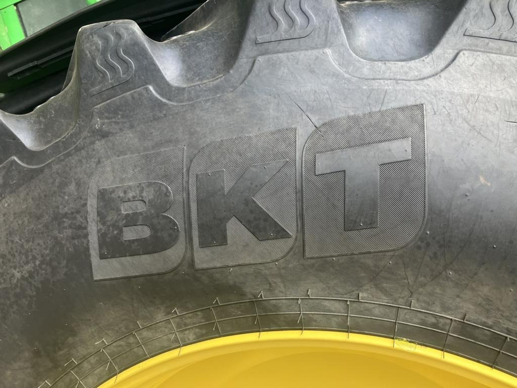 Трактор John Deere 6250R: фото 7