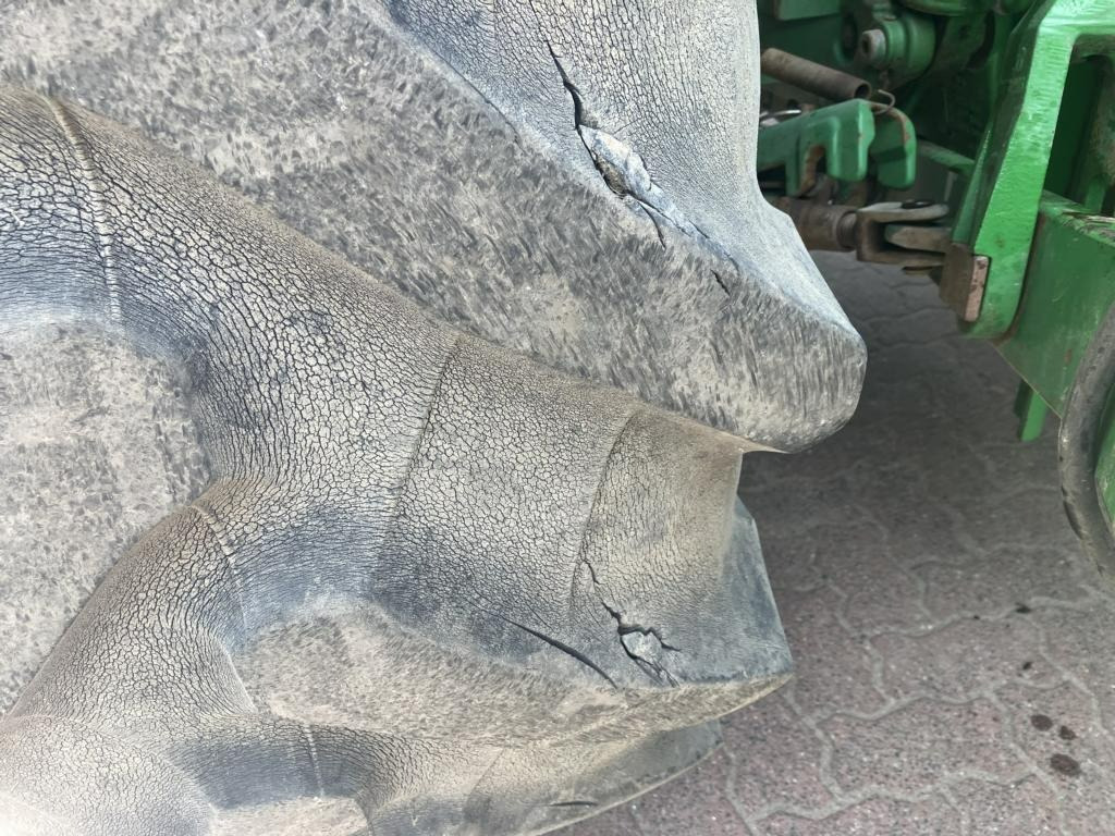 Трактор John Deere 6430: фото 6