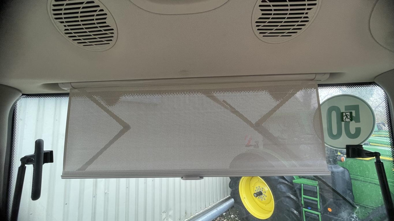 John Deere 6R215 - Трактор: фото 2 John Deere 6R215 - Трактор: фото 2