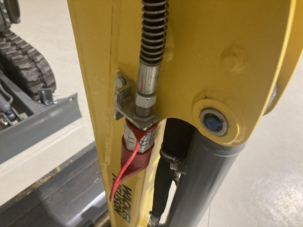 Wacker Neuson 803 - Мини-экскаватор: фото 4 Wacker Neuson 803 - Мини-экскаватор: фото 4