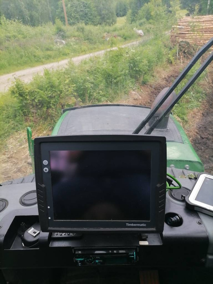 John Deere 1010 E - Форвардер: фото 5 John Deere 1010 E - Форвардер: фото 5