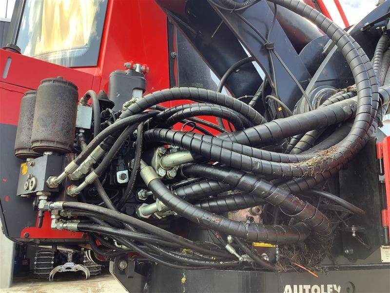 Харвестер Komatsu 911: фото 16 Харвестер Komatsu 911: фото 16