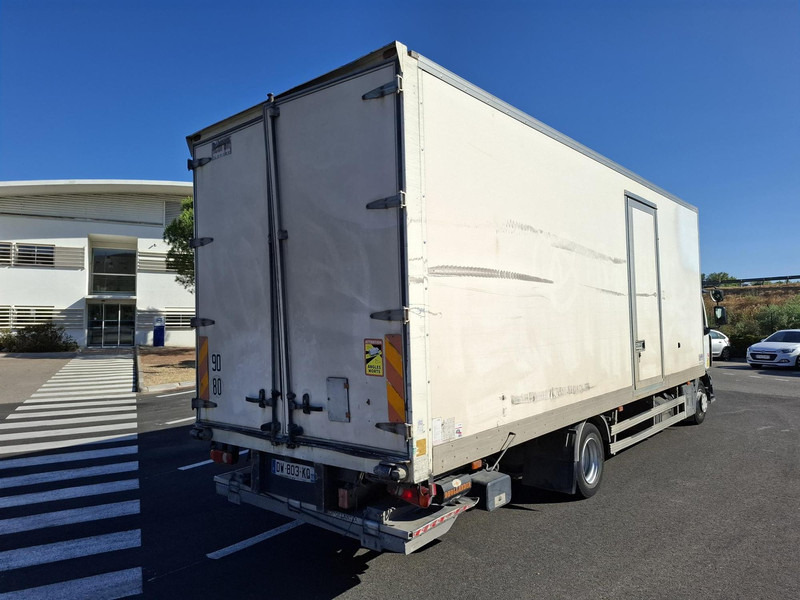 Renault D Cab 2.1 - Грузовик с закрытым кузовом: фото 4 Renault D Cab 2.1 - Грузовик с закрытым кузовом: фото 4