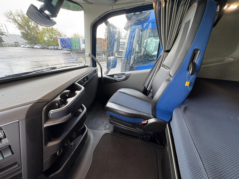 Volvo FH - Тягач: фото 2 Volvo FH - Тягач: фото 2