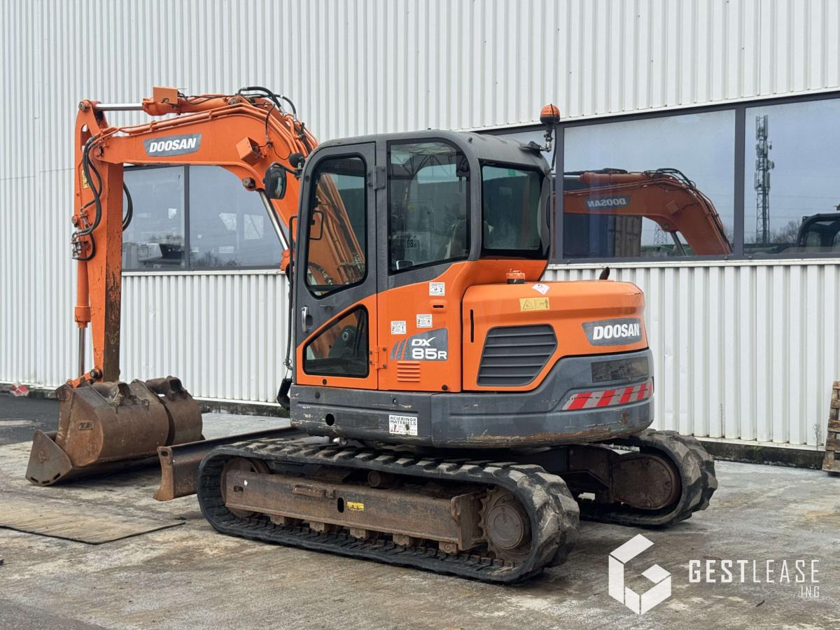 Doosan DX85R-3 - Мини-экскаватор: фото 2 Doosan DX85R-3 - Мини-экскаватор: фото 2