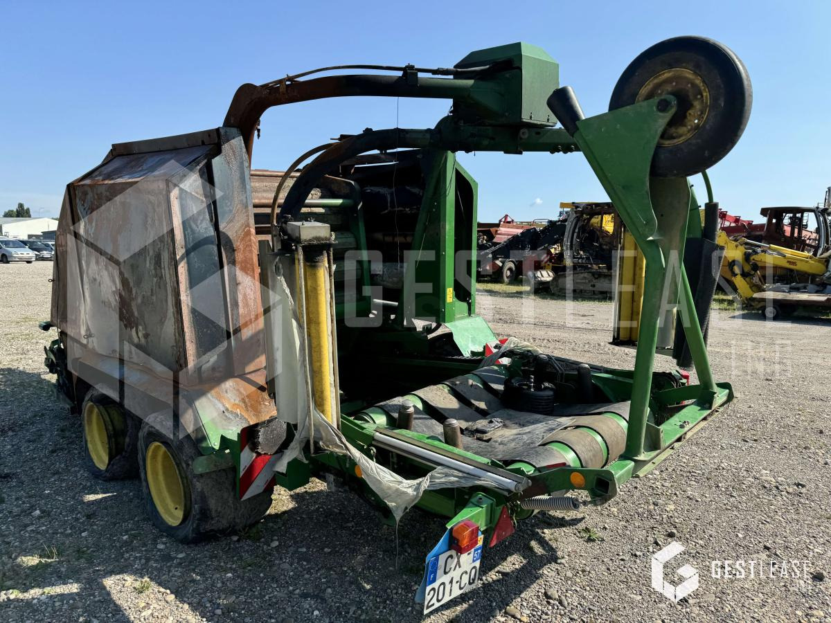 John Deere 744 - Пресс-подборщик рулонный: фото 3 John Deere 744 - Пресс-подборщик рулонный: фото 3