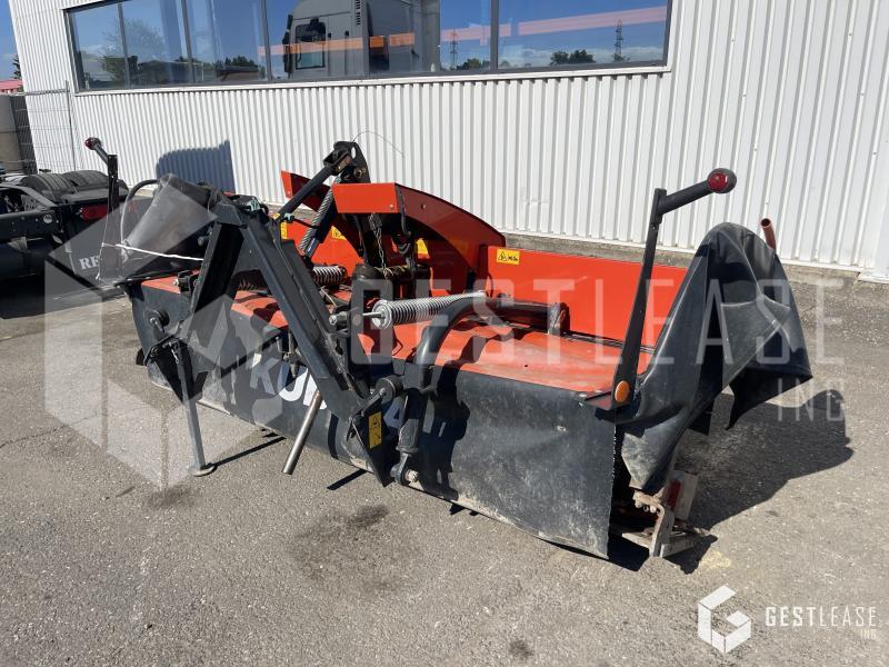 Kubota DM4032 - Косилка: фото 1 Kubota DM4032 - Косилка: фото 1