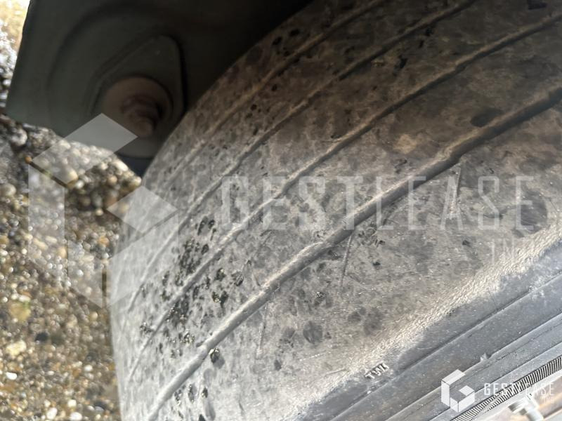 Полуприцеп-рефрижератор Lamberet THERMO KING  SLX: фото 15 Полуприцеп-рефрижератор Lamberet THERMO KING  SLX: фото 15