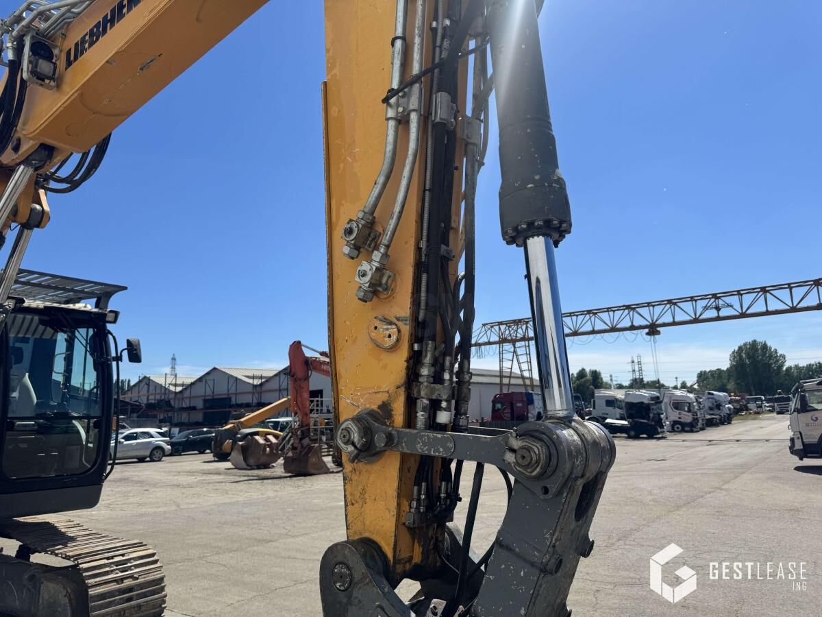 Liebherr R926 Compact - Гусеничный экскаватор: фото 5 Liebherr R926 Compact - Гусеничный экскаватор: фото 5