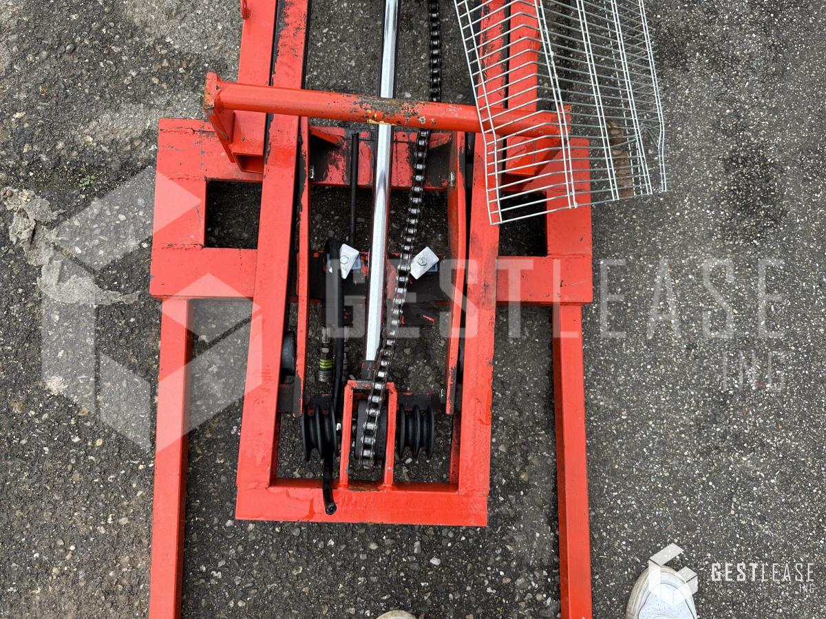 CAMPADELLI LEVE CUVE - Навесное оборудование для Сельскохозяйственной техники: фото 4 CAMPADELLI LEVE CUVE - Навесное оборудование для Сельскохозяйственной техники: фото 4