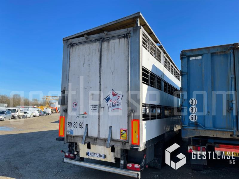 Samro ST39WG - Полуприцеп для перевозки животных: фото 3 Samro ST39WG - Полуприцеп для перевозки животных: фото 3