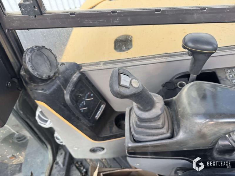 Мини-экскаватор Volvo ECR88 D: фото 10 Мини-экскаватор Volvo ECR88 D: фото 10