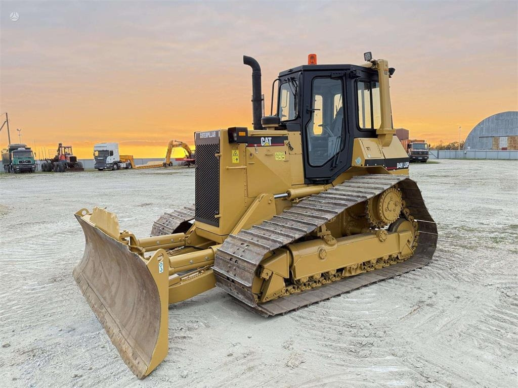 CAT D4H LGP USA MADE - Бульдозер: фото 1 CAT D4H LGP USA MADE - Бульдозер: фото 1