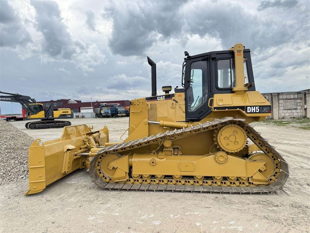 CAT D5H LGP - Бульдозер: фото 2 CAT D5H LGP - Бульдозер: фото 2