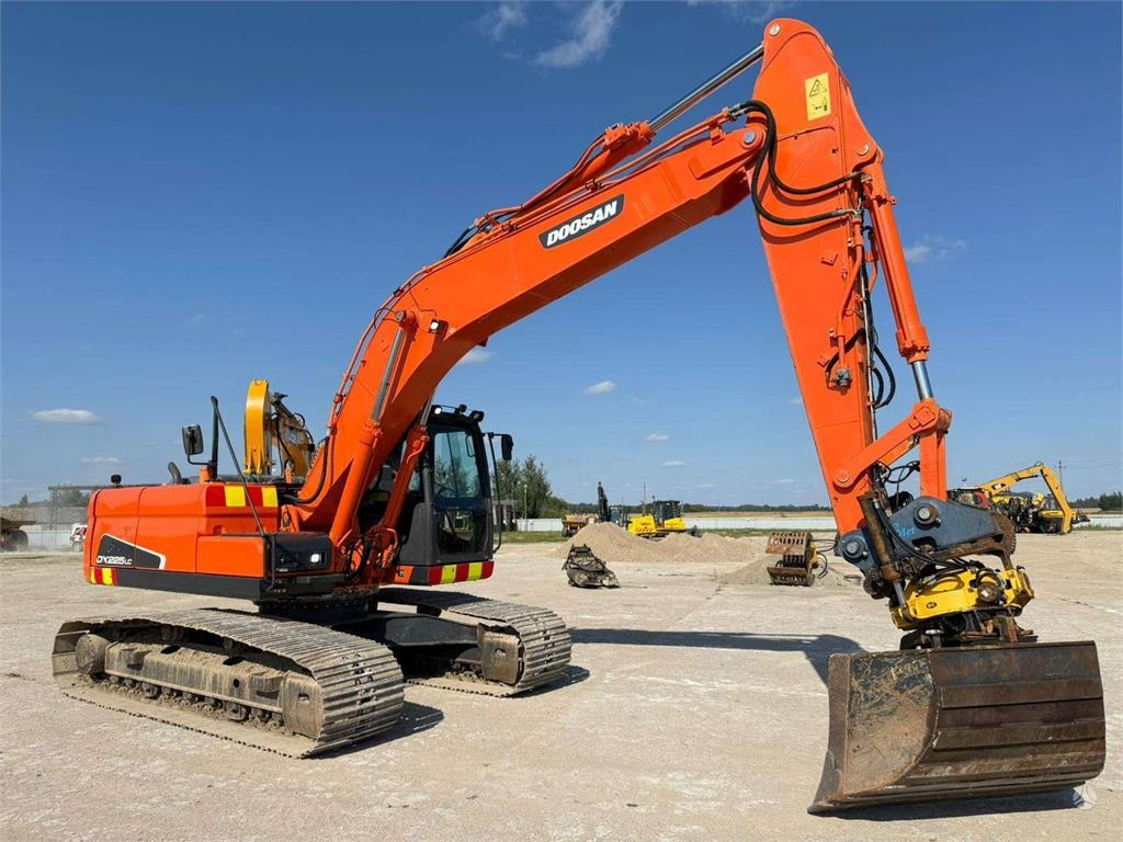 Doosan DX 225 LC ENGCON ROTOTILT TOP - Гусеничный экскаватор: фото 1 Doosan DX 225 LC ENGCON ROTOTILT TOP - Гусеничный экскаватор: фото 1