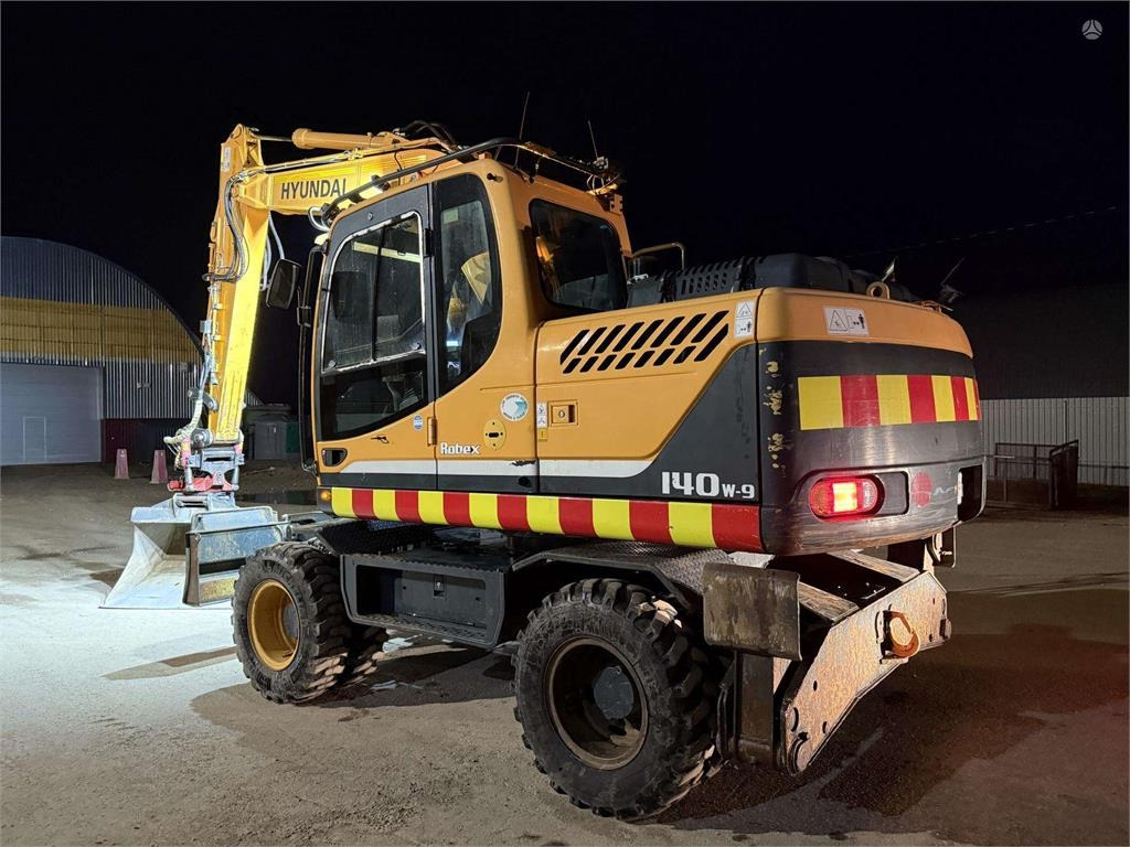 Hyundai Robex 140 W-9 ROTOTILT - Колёсный экскаватор: фото 3 Hyundai Robex 140 W-9 ROTOTILT - Колёсный экскаватор: фото 3