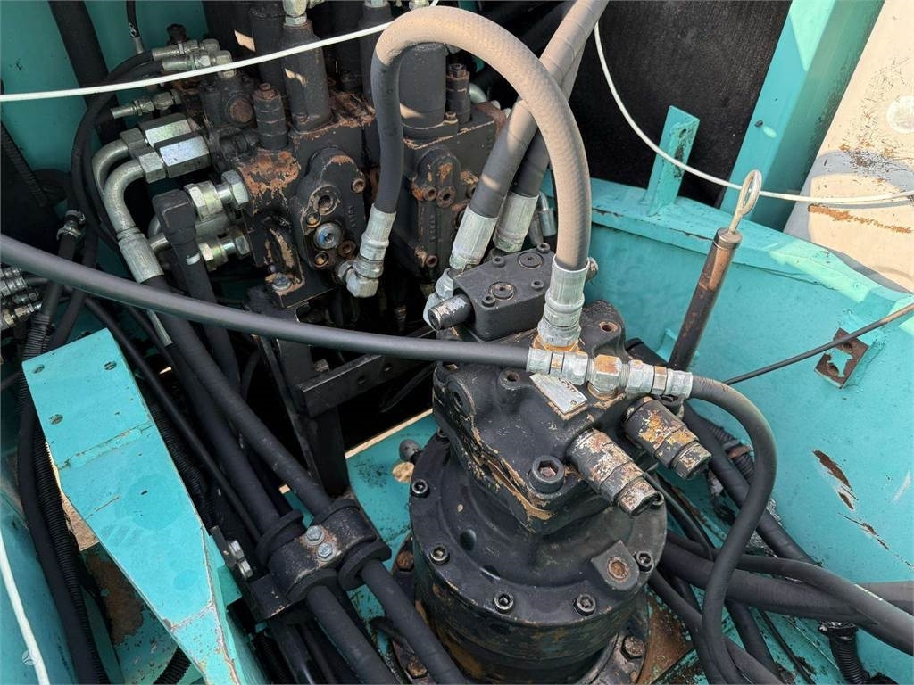 Гусеничный экскаватор Kobelco SK 210'LC-6: фото 10