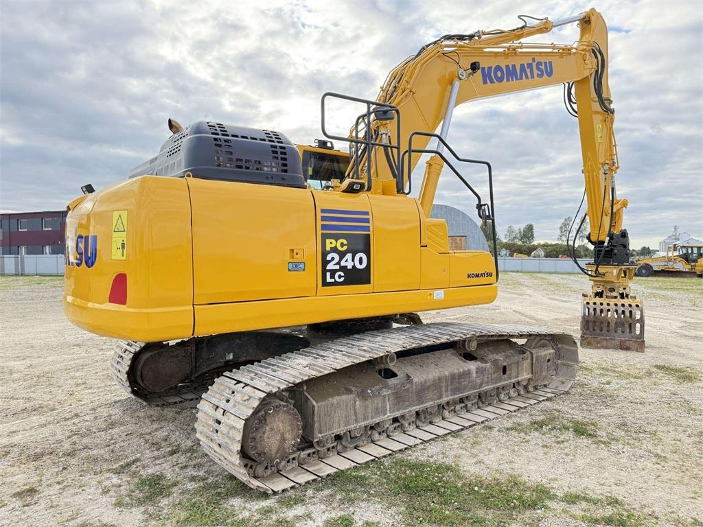 Komatsu PC 240 LC-11 - Гусеничный экскаватор: фото 5 Komatsu PC 240 LC-11 - Гусеничный экскаватор: фото 5