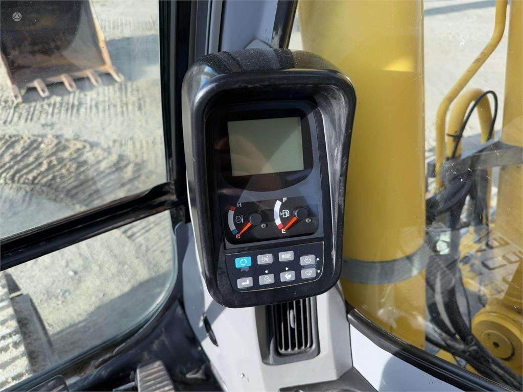 Гусеничный экскаватор New Holland E265B: фото 12 Гусеничный экскаватор New Holland E265B: фото 12