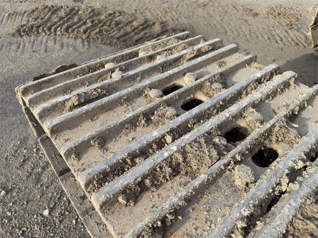 Гусеничный экскаватор New Holland E265B: фото 18 Гусеничный экскаватор New Holland E265B: фото 18