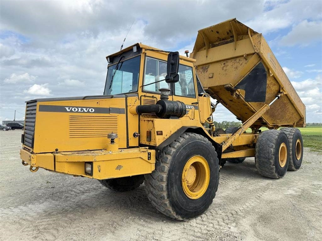 Volvo A25C - Сочленённый самосвал: фото 1 Volvo A25C - Сочленённый самосвал: фото 1