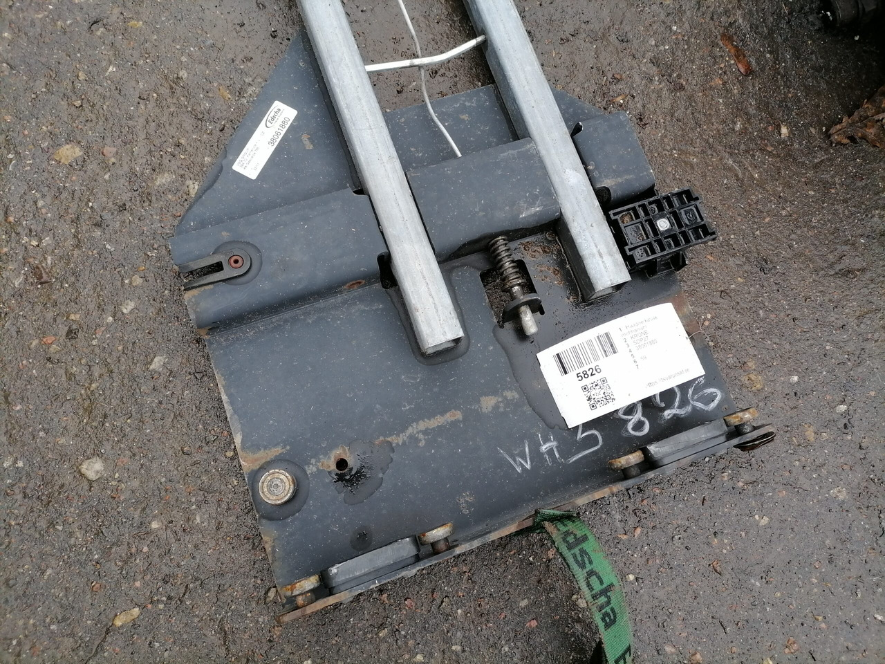 KRONE Haagise katuse mehhanism 38061880 - Универсальная запчасть для Грузовиков: фото 2 KRONE Haagise katuse mehhanism 38061880 - Универсальная запчасть для Грузовиков: фото 2