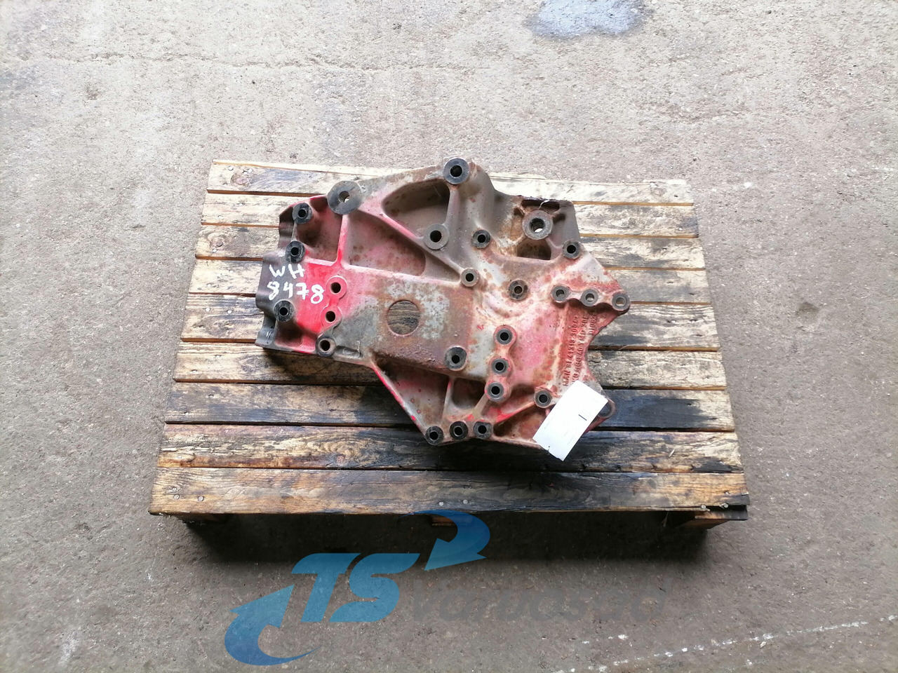 MAN Bracket 81413133004 - Рама/ Шасси для Грузовиков: фото 1 MAN Bracket 81413133004 - Рама/ Шасси для Грузовиков: фото 1