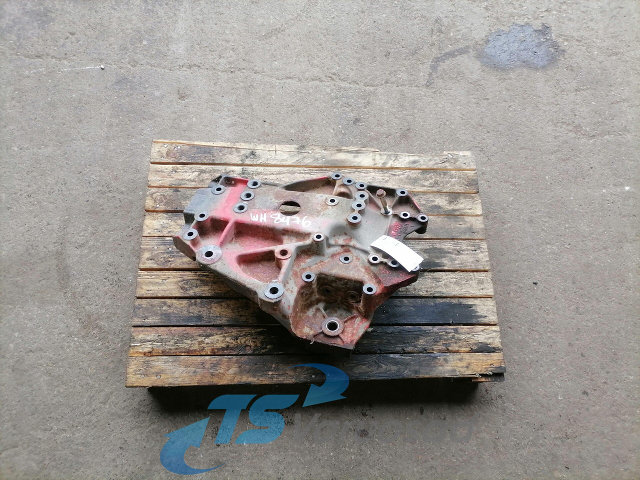 MAN Bracket 81413133005 - Рама/ Шасси для Грузовиков: фото 1 MAN Bracket 81413133005 - Рама/ Шасси для Грузовиков: фото 1