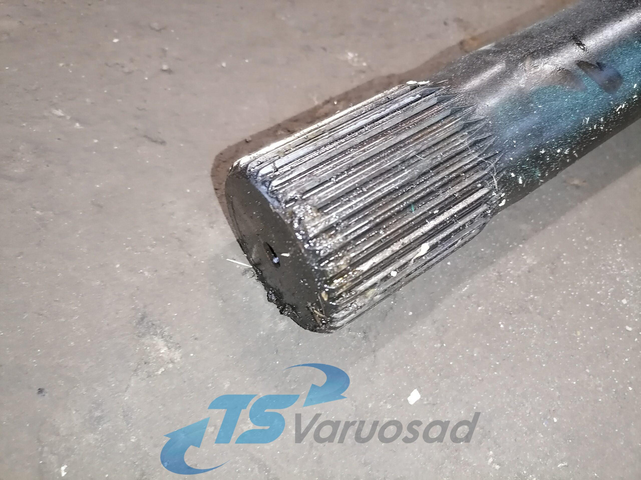 MAN Drive shaft 81355020146 - Приводный вал для Грузовиков: фото 3 MAN Drive shaft 81355020146 - Приводный вал для Грузовиков: фото 3