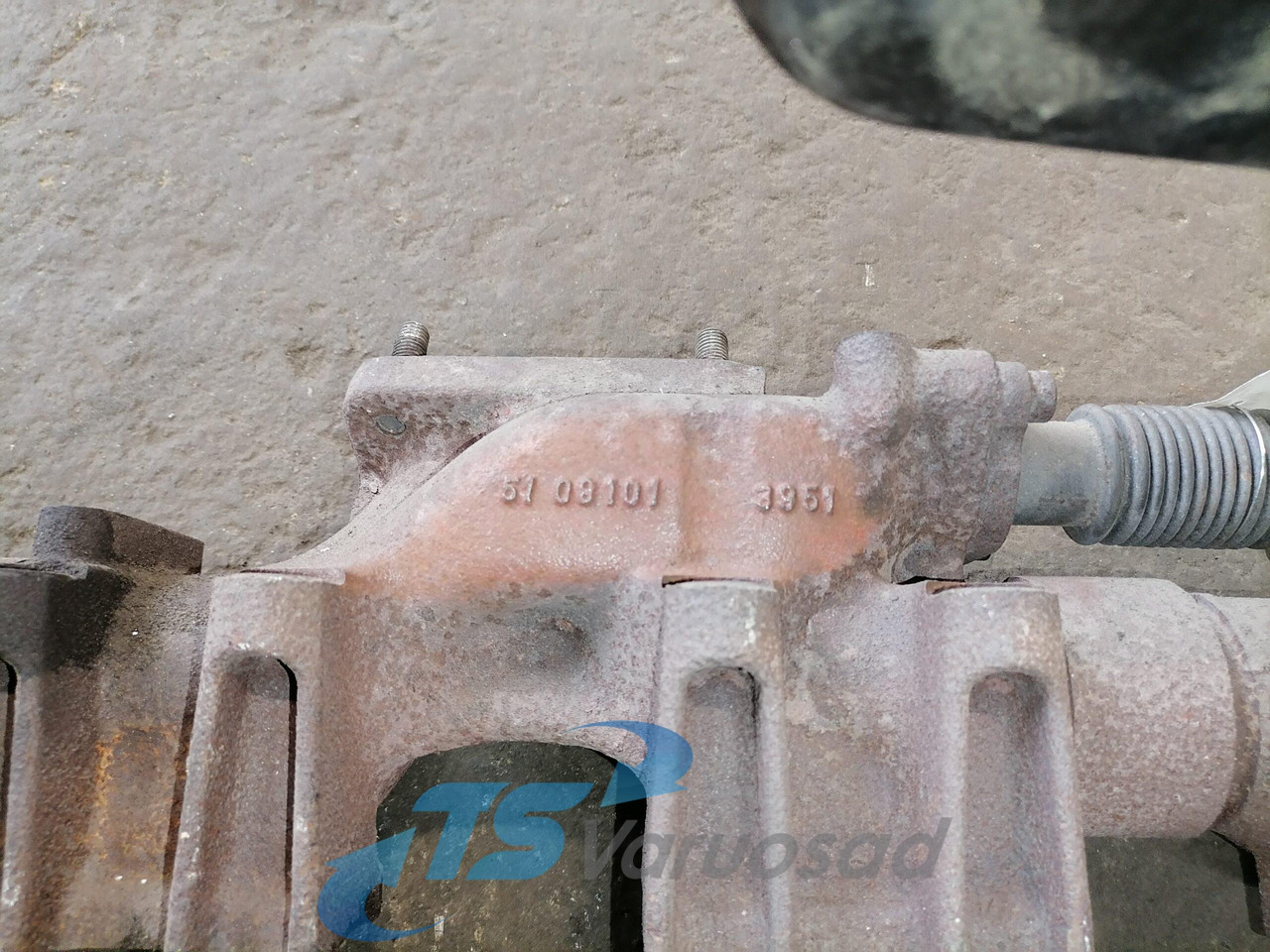 MAN Exhaust mainfold KS200037R - Выпускной коллектор для Грузовиков: фото 3 MAN Exhaust mainfold KS200037R - Выпускной коллектор для Грузовиков: фото 3