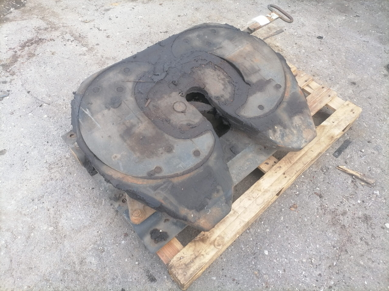 MAN Fifht wheel 662131013 - Седло для Грузовиков: фото 2 MAN Fifht wheel 662131013 - Седло для Грузовиков: фото 2