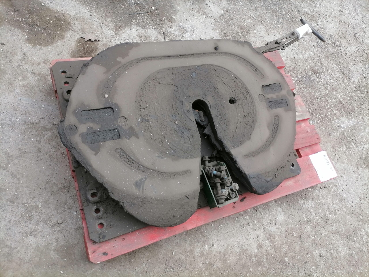 MAN Fifht wheel 81427106217 - Седло для Грузовиков: фото 2 MAN Fifht wheel 81427106217 - Седло для Грузовиков: фото 2