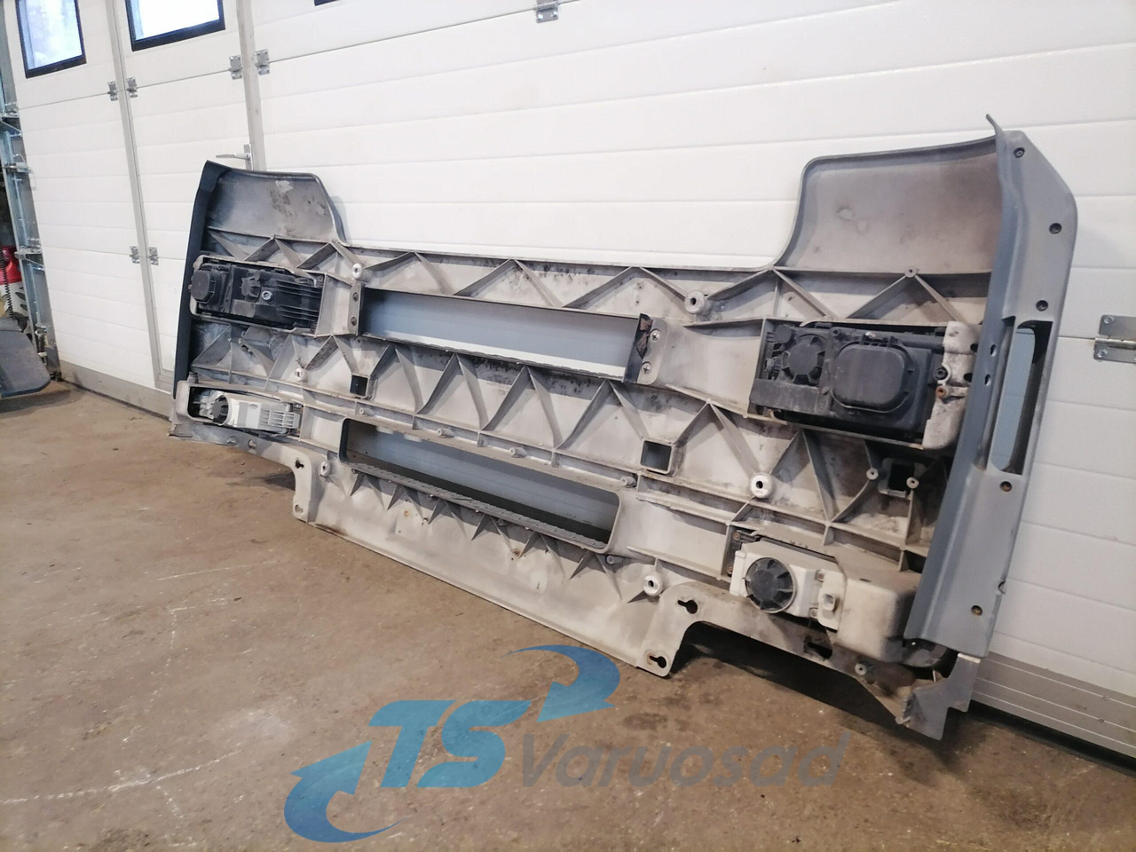 Решётка радиатора для Грузовиков MAN Grille panel 81416100306: фото 7 Решётка радиатора для Грузовиков MAN Grille panel 81416100306: фото 7